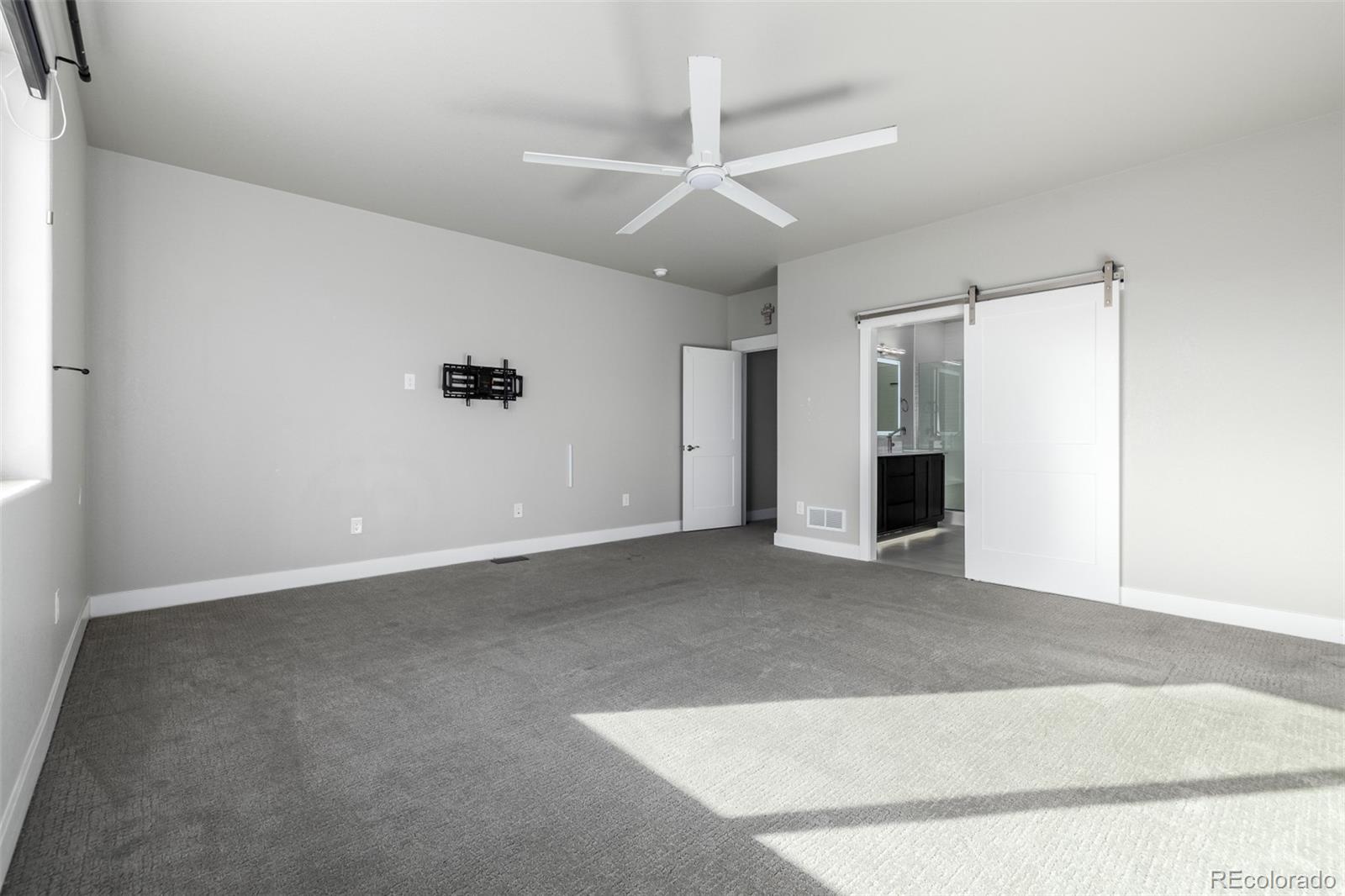 MLS Image #17 for 23814 e 36th place,aurora, Colorado