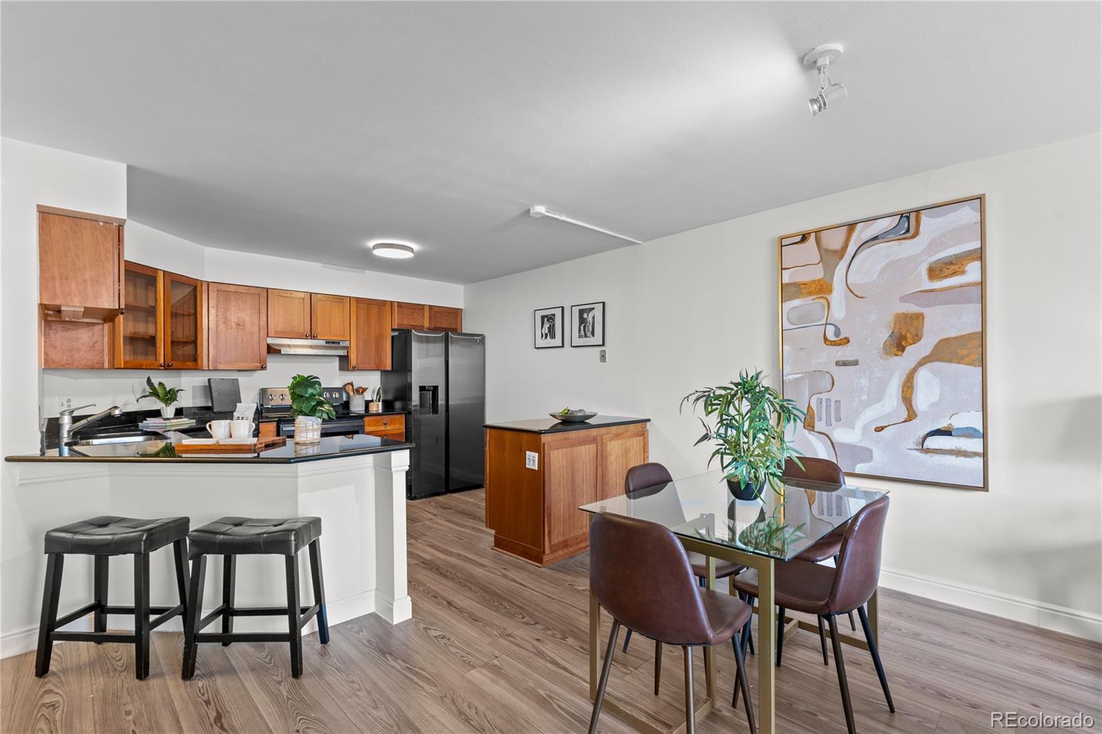 MLS Image #13 for 1625  larimer street,denver, Colorado