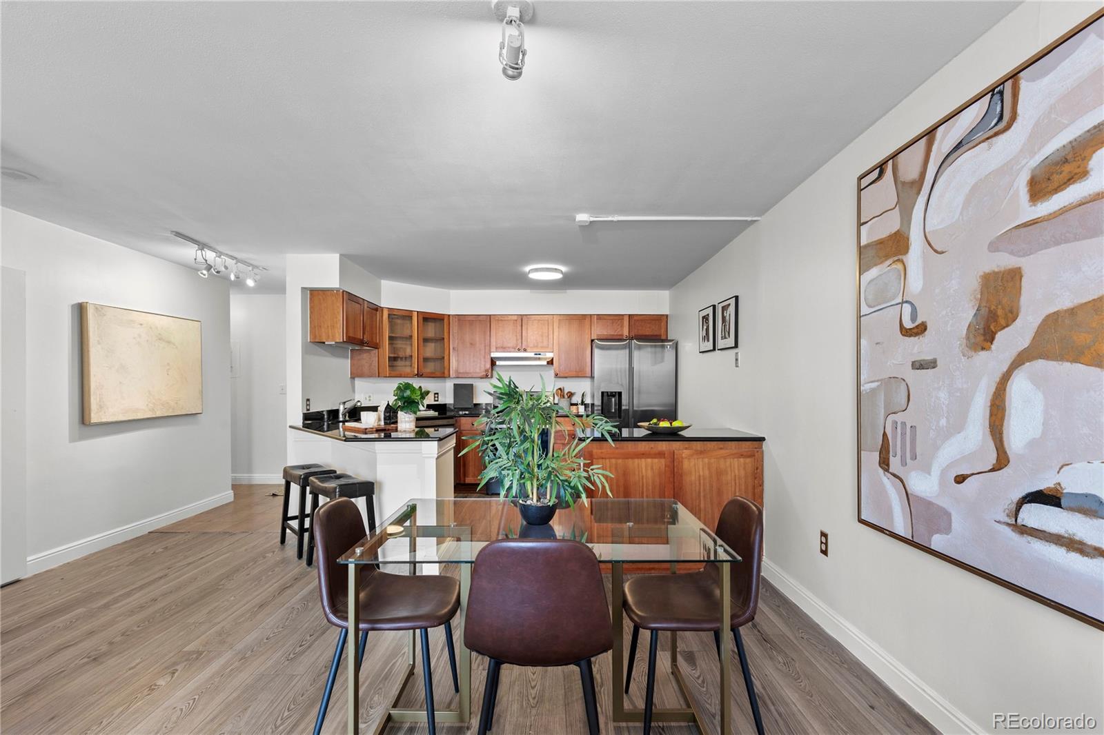MLS Image #14 for 1625  larimer street,denver, Colorado