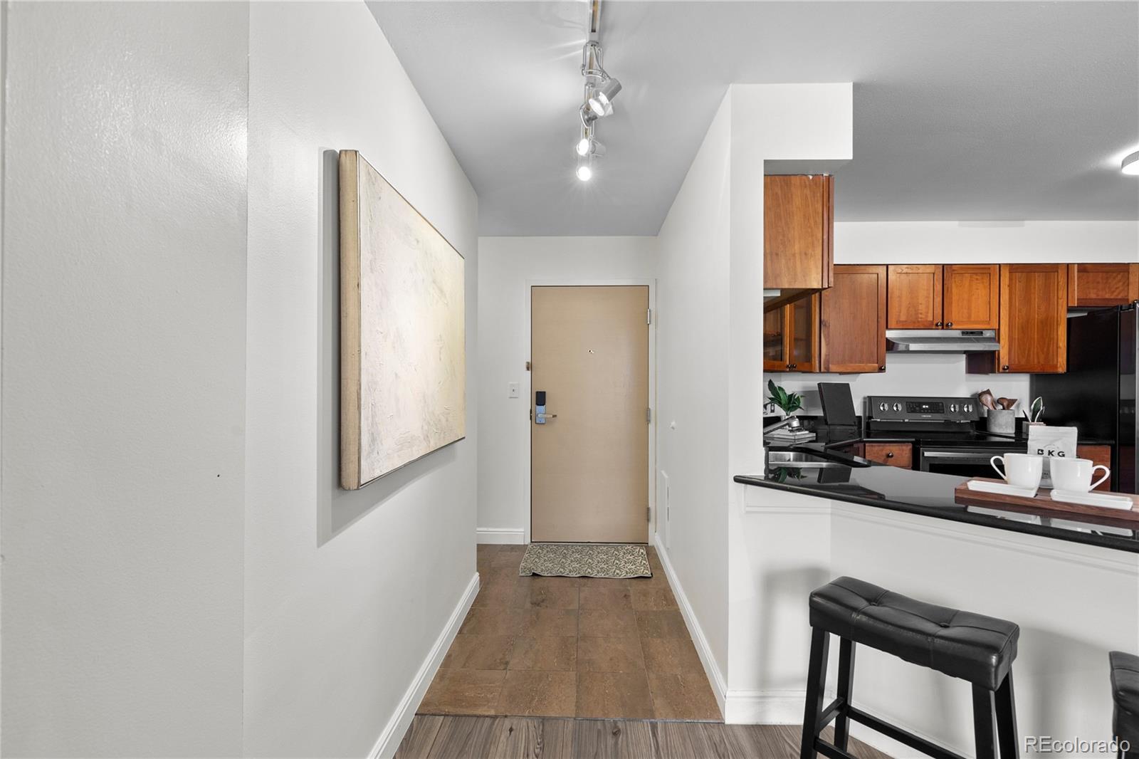 MLS Image #5 for 1625  larimer street,denver, Colorado