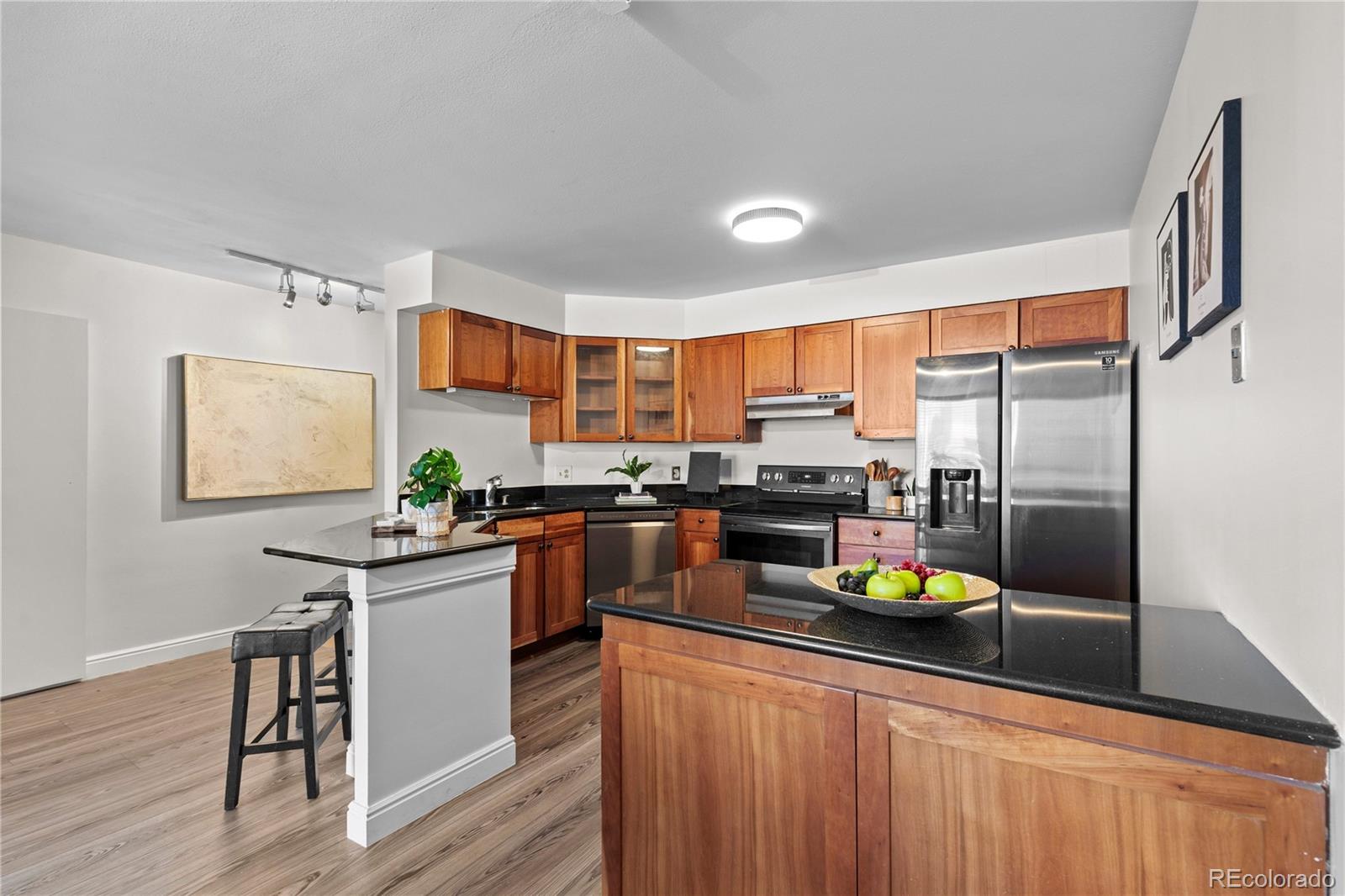 MLS Image #9 for 1625  larimer street,denver, Colorado
