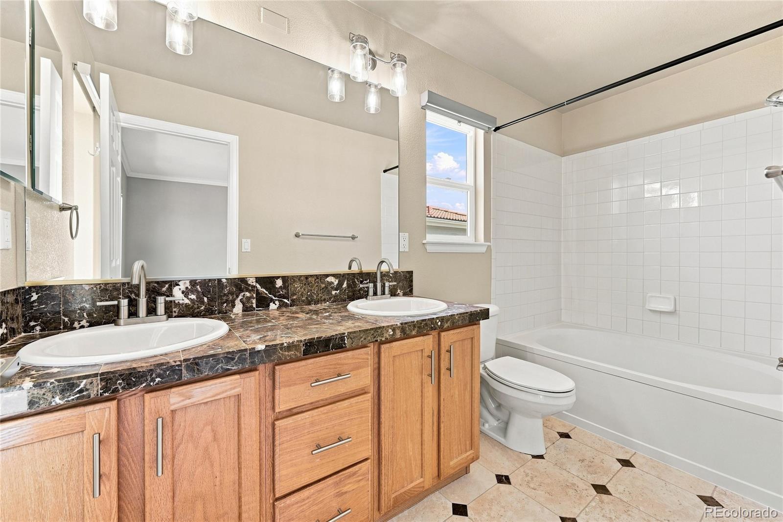 MLS Image #17 for 4486  lyndenwood point,littleton, Colorado