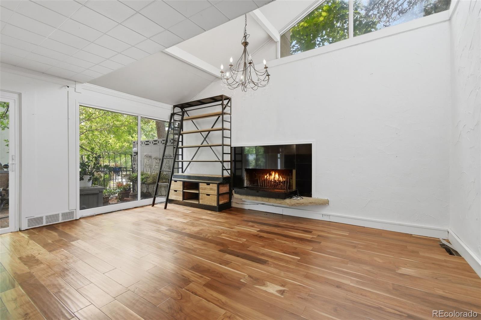 MLS Image #10 for 1100 s clayton street,denver, Colorado