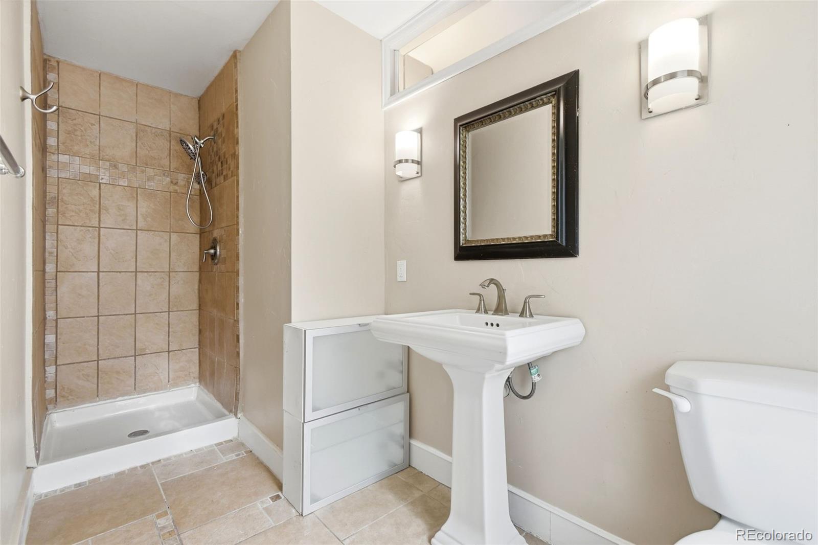 MLS Image #13 for 1100 s clayton street,denver, Colorado