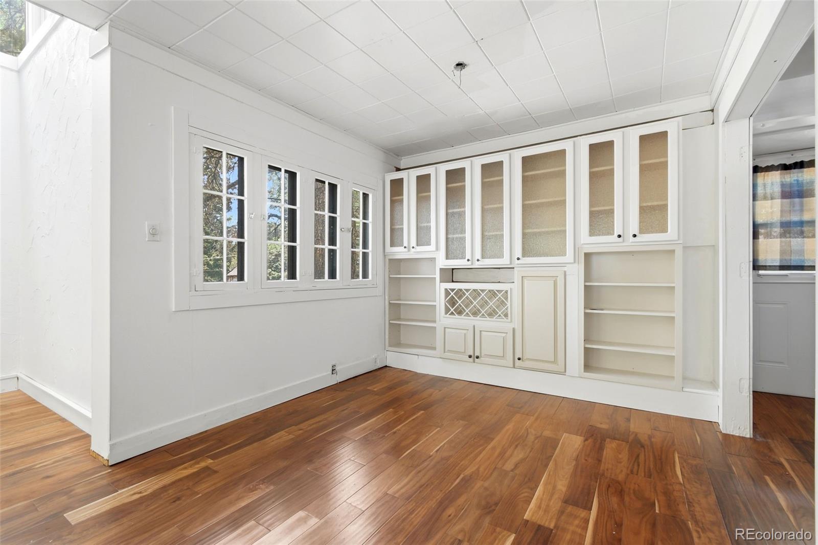 MLS Image #4 for 1100 s clayton street,denver, Colorado