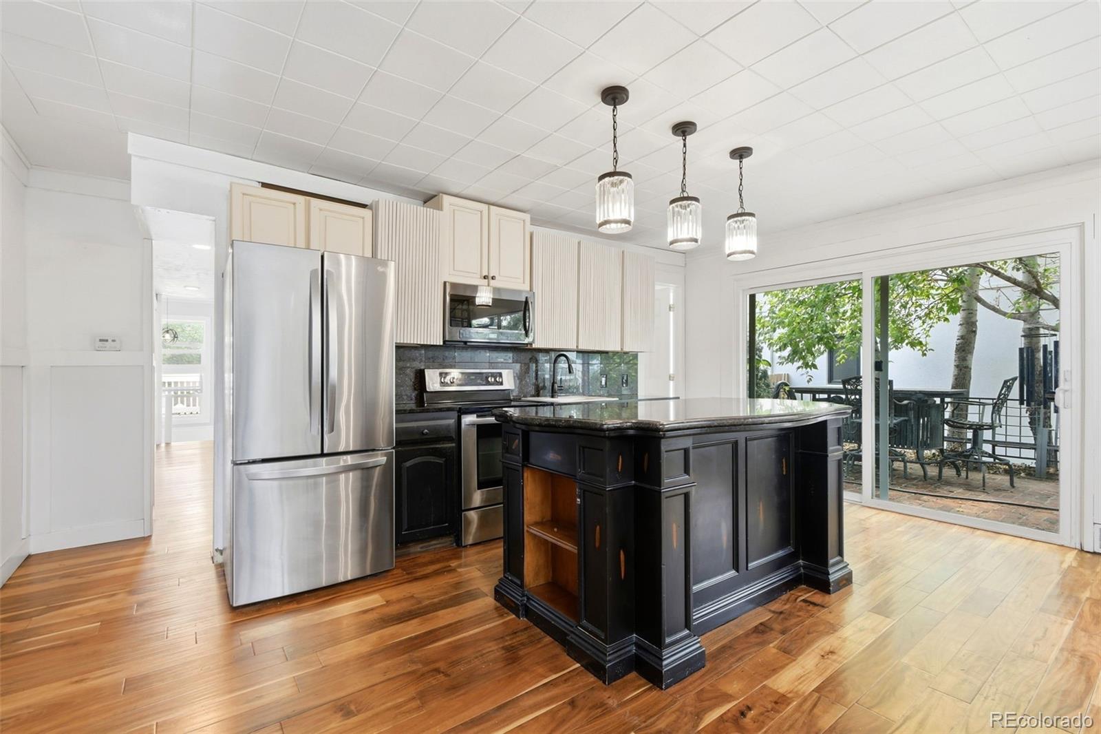 MLS Image #5 for 1100 s clayton street,denver, Colorado