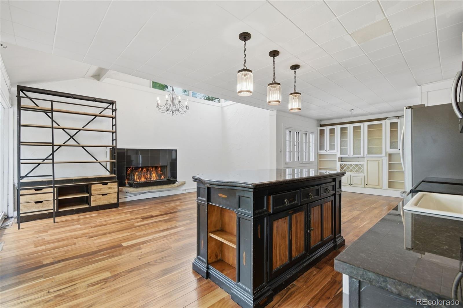 MLS Image #8 for 1100 s clayton street,denver, Colorado
