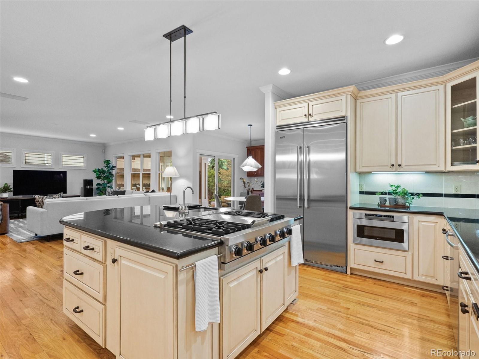 MLS Image #17 for 2451 s adams street,denver, Colorado