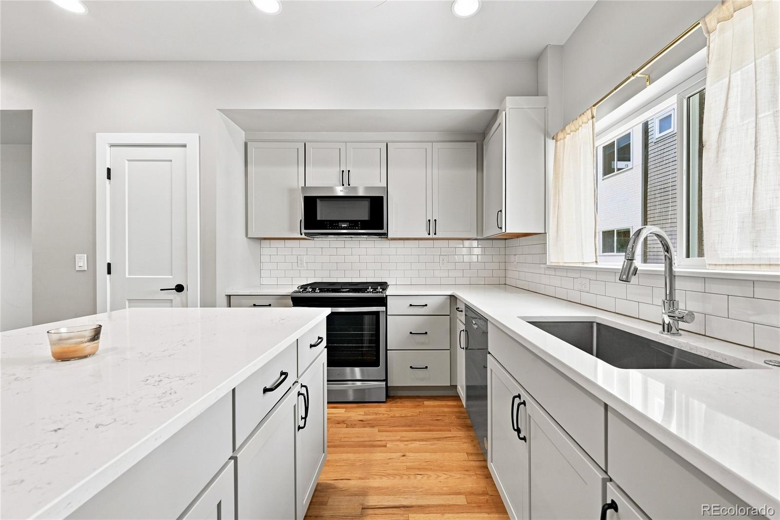 MLS Image #12 for 3820  olive street,denver, Colorado
