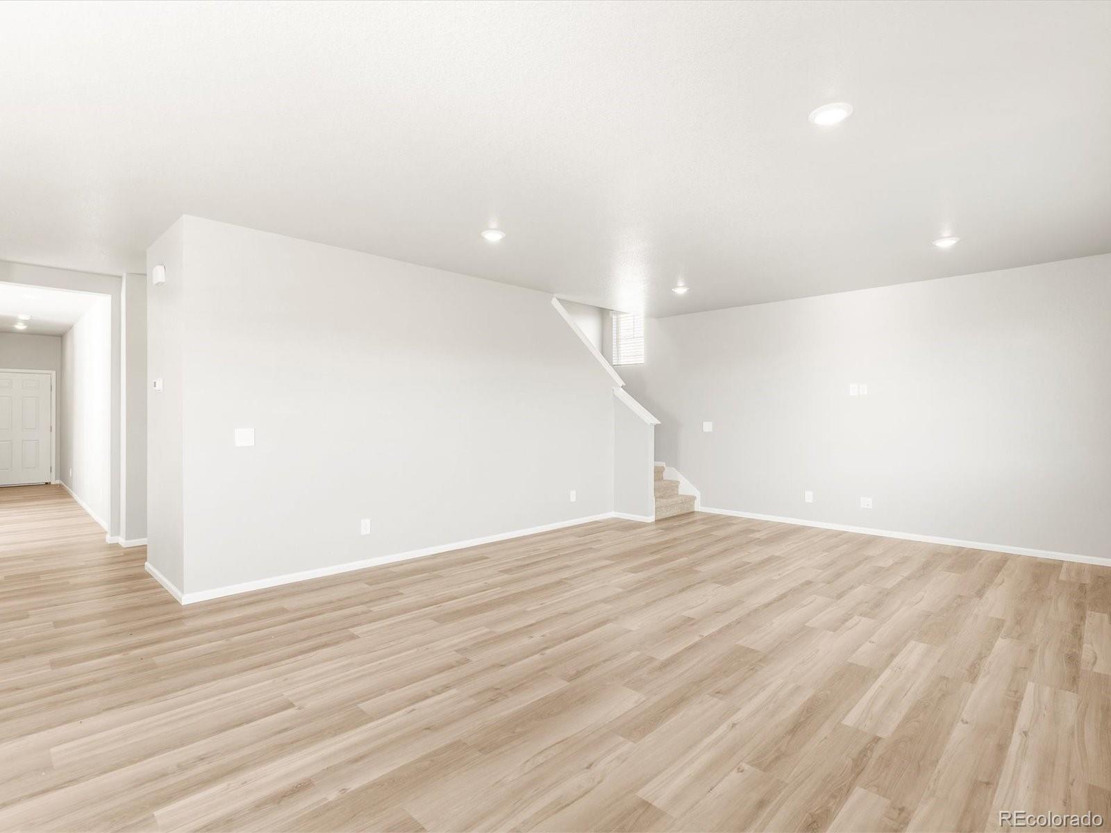 MLS Image #12 for 17597 e 89th way,commerce city, Colorado