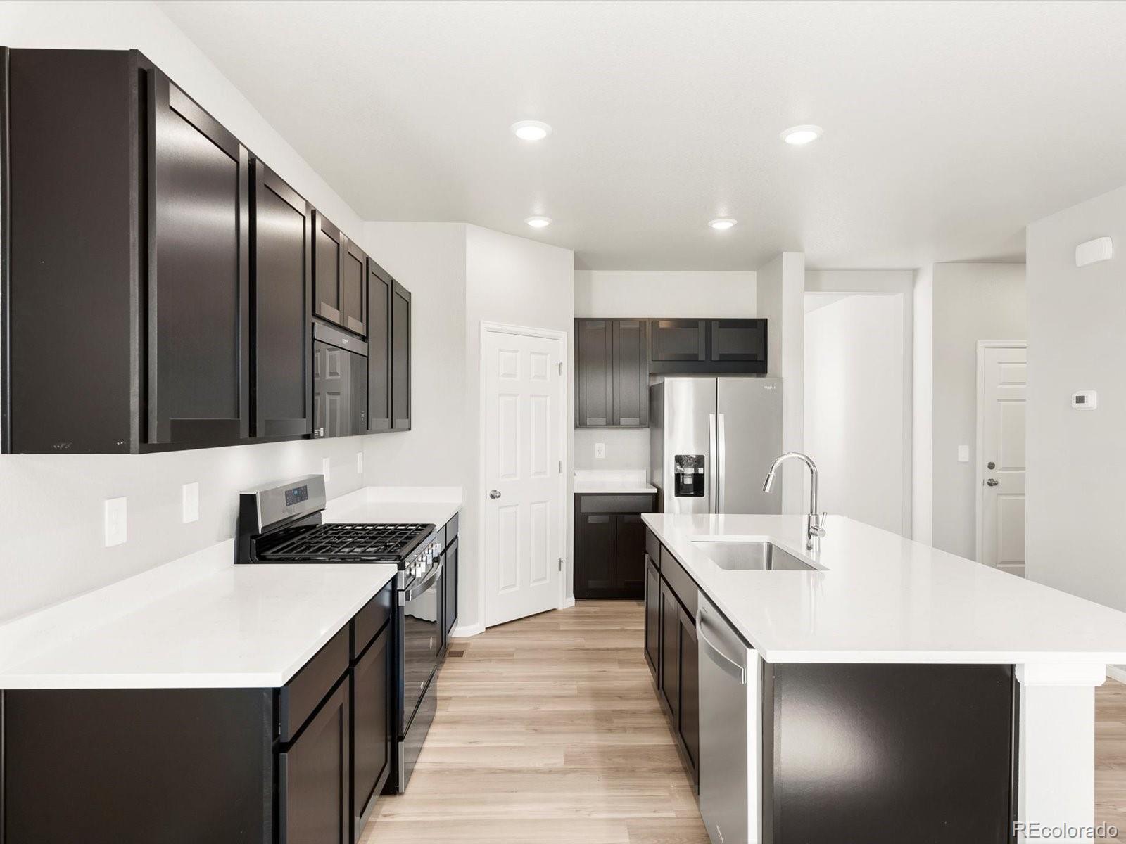 MLS Image #8 for 17597 e 89th way,commerce city, Colorado