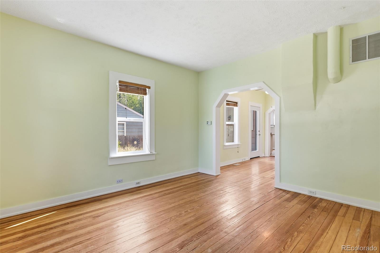 MLS Image #7 for 2626  tremont street,colorado springs, Colorado
