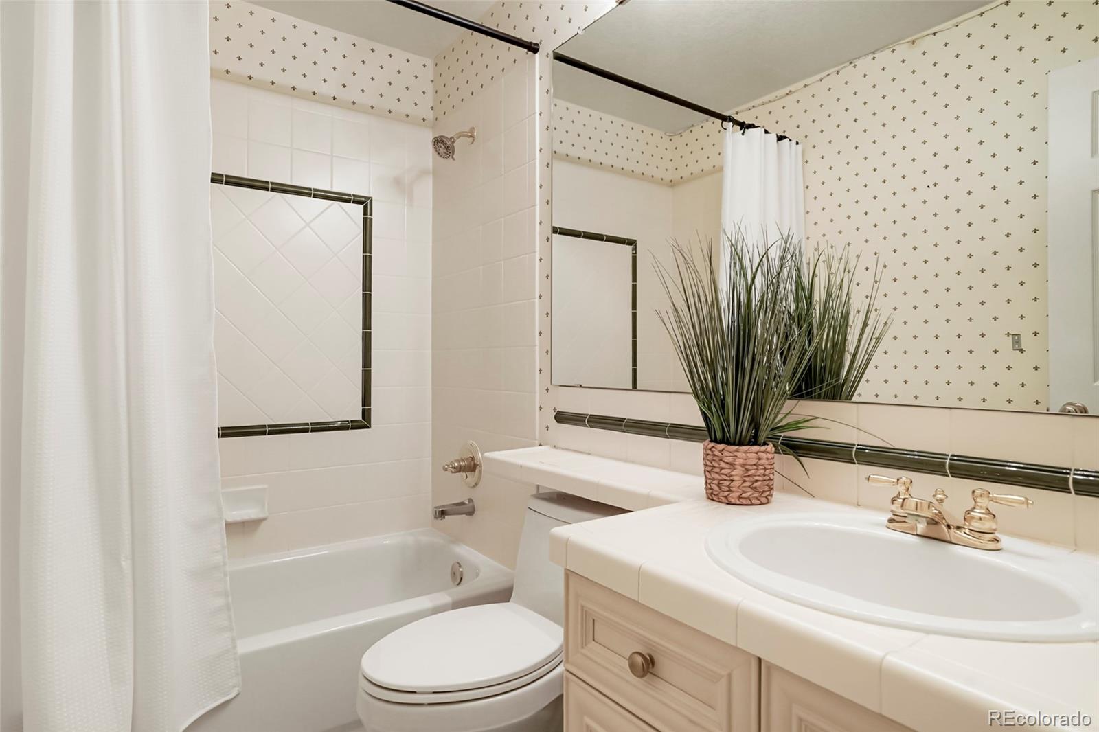MLS Image #17 for 10329  charissglen circle,littleton, Colorado