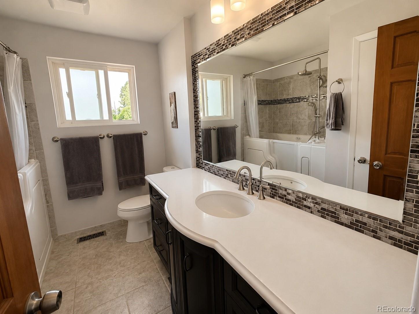 MLS Image #8 for 614 e geddes avenue,centennial, Colorado