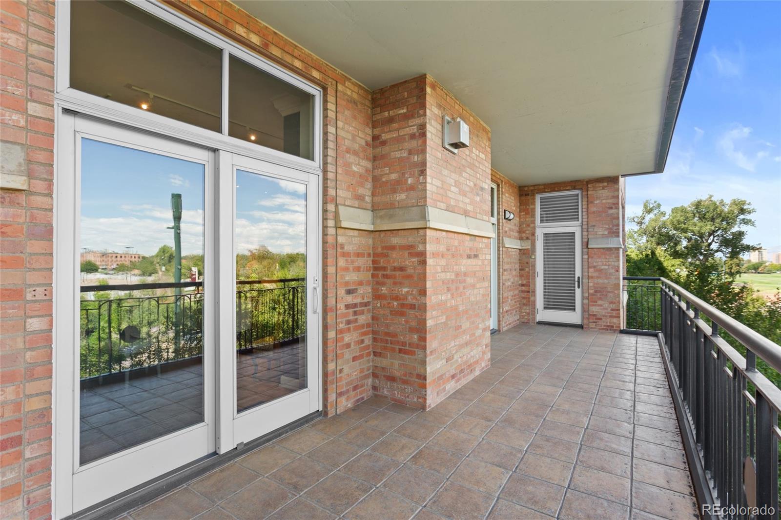 MLS Image #15 for 2400 e cherry creek south drive,denver, Colorado