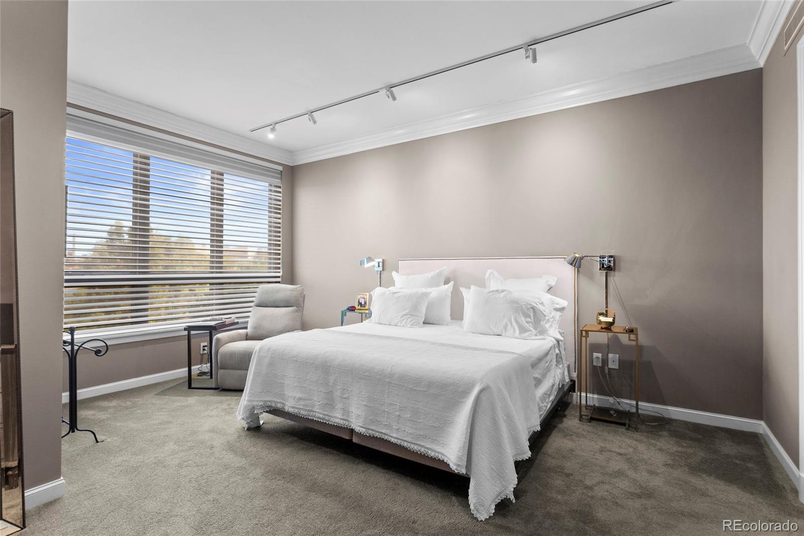 MLS Image #18 for 2400 e cherry creek south drive,denver, Colorado