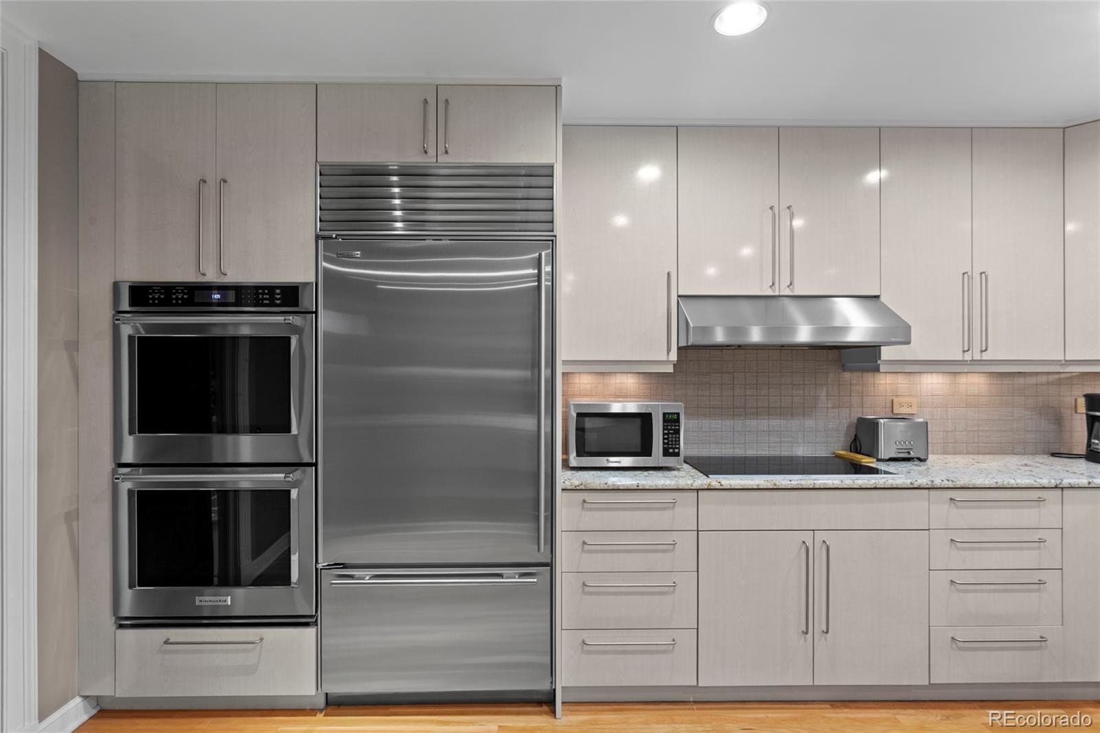 MLS Image #6 for 2400 e cherry creek south drive,denver, Colorado
