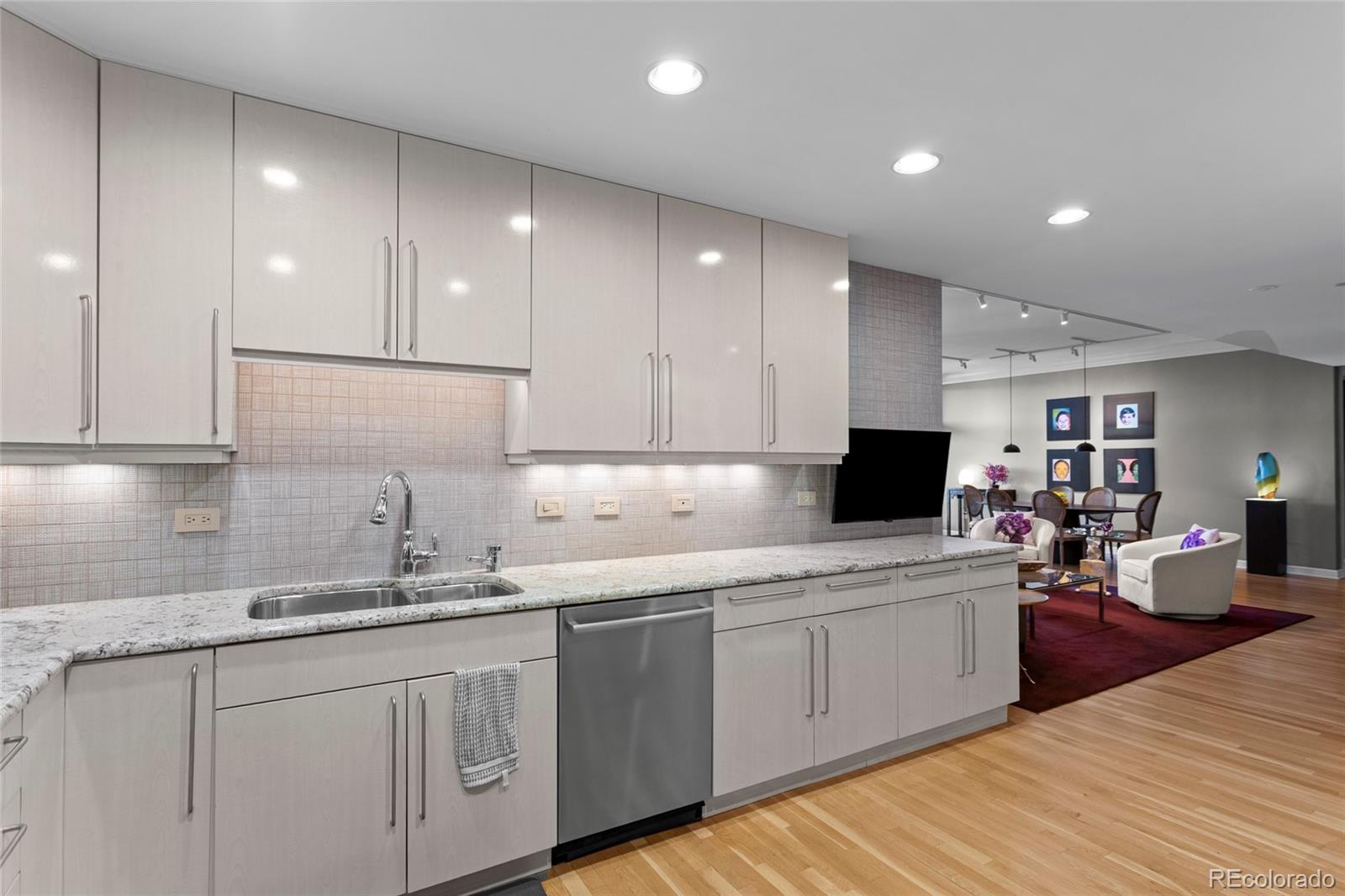 MLS Image #7 for 2400 e cherry creek south drive,denver, Colorado