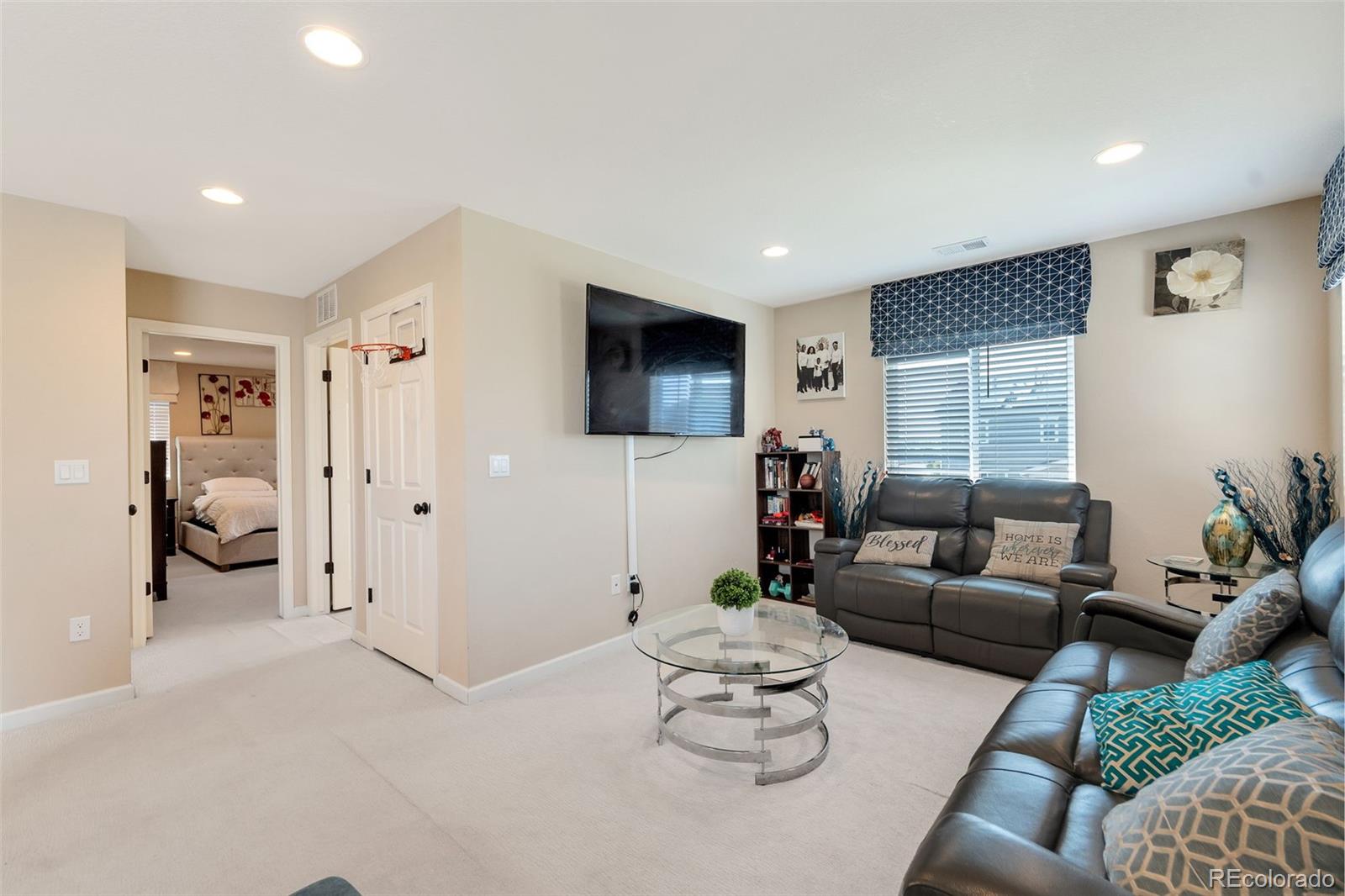 MLS Image #13 for 277 s scottsburg court,aurora, Colorado