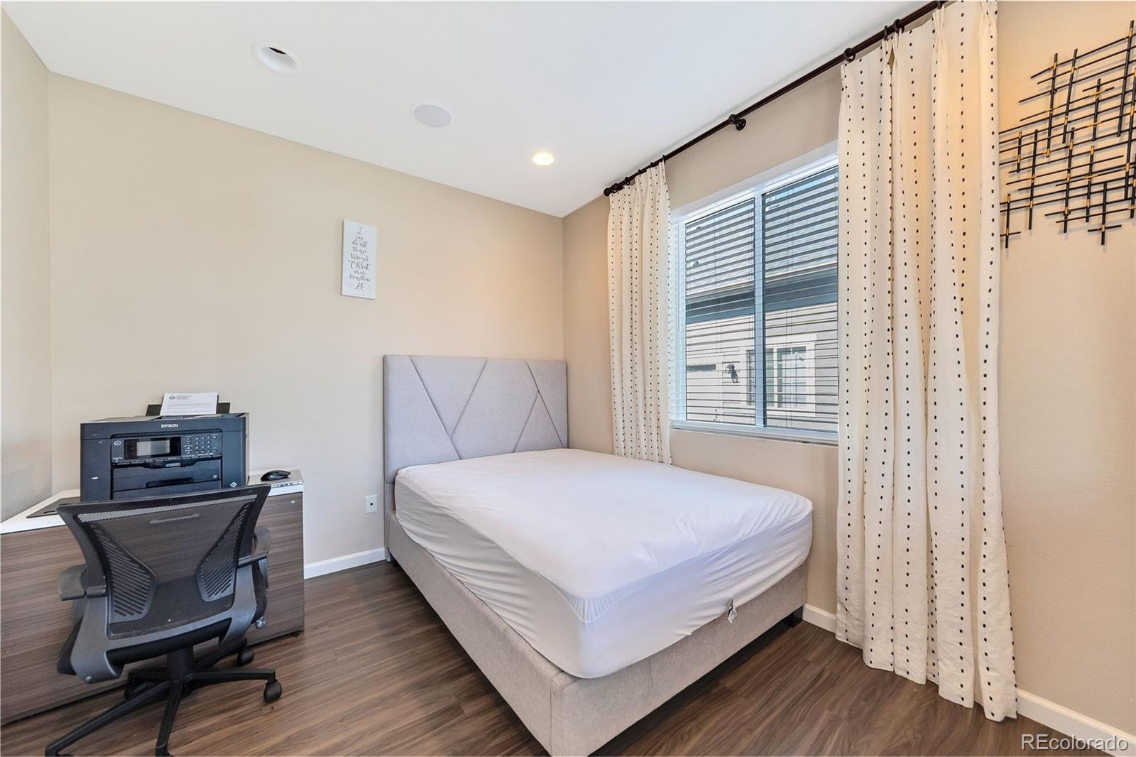 MLS Image #14 for 277 s scottsburg court,aurora, Colorado