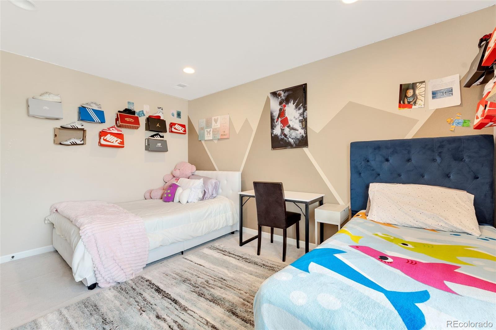 MLS Image #22 for 277 s scottsburg court,aurora, Colorado