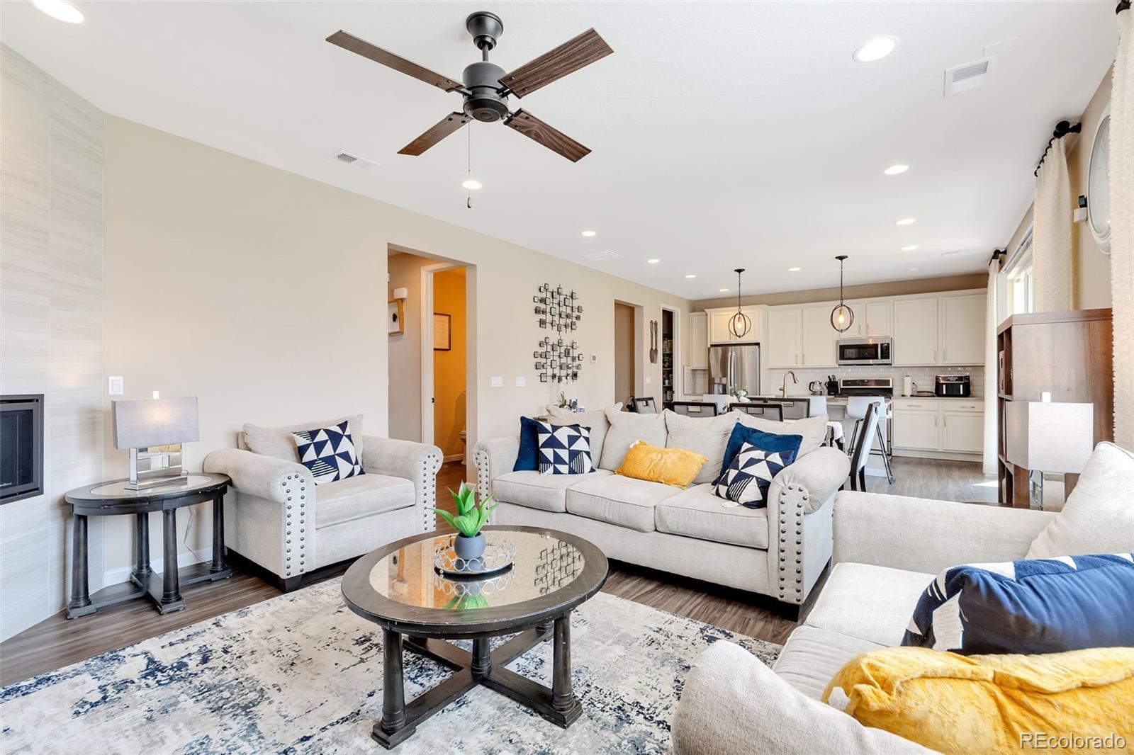 MLS Image #3 for 277 s scottsburg court,aurora, Colorado