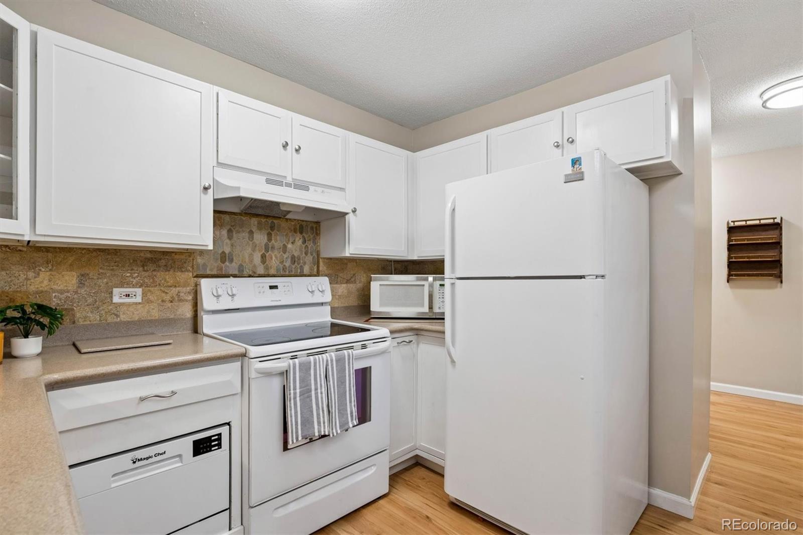 MLS Image #9 for 690 s alton way 6b,denver, Colorado