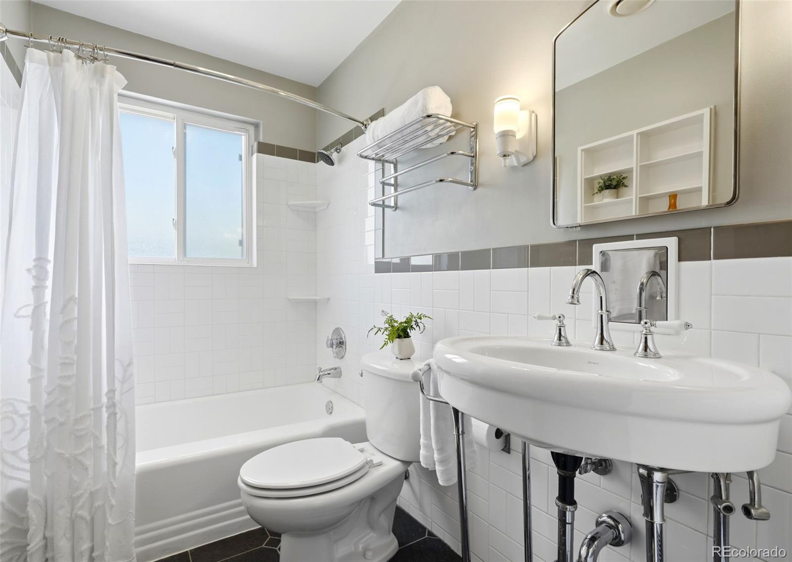 MLS Image #15 for 3776 s sherman street,englewood, Colorado