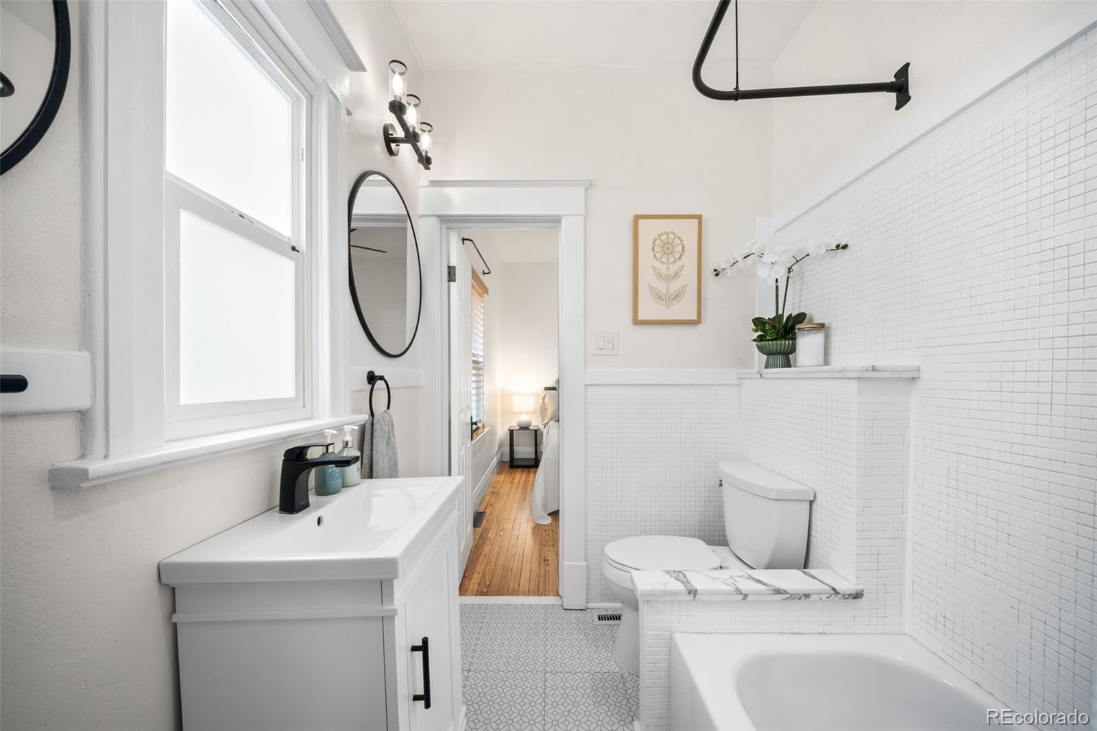 MLS Image #18 for 3326 s logan street,englewood, Colorado