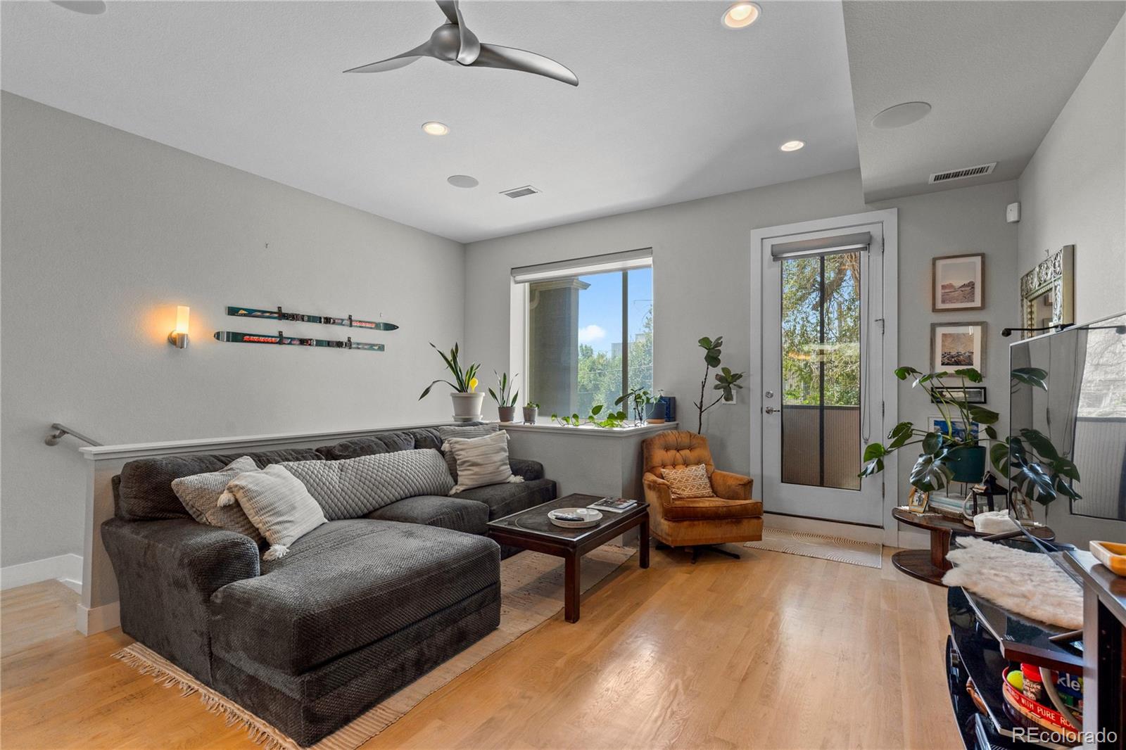 MLS Image #12 for 3295 w 17th avenue,denver, Colorado