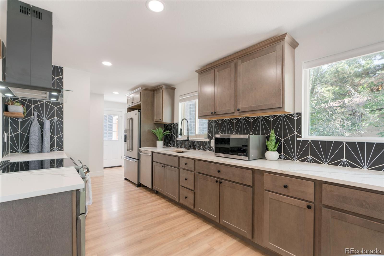 MLS Image #10 for 7610 w 24th avenue,denver, Colorado