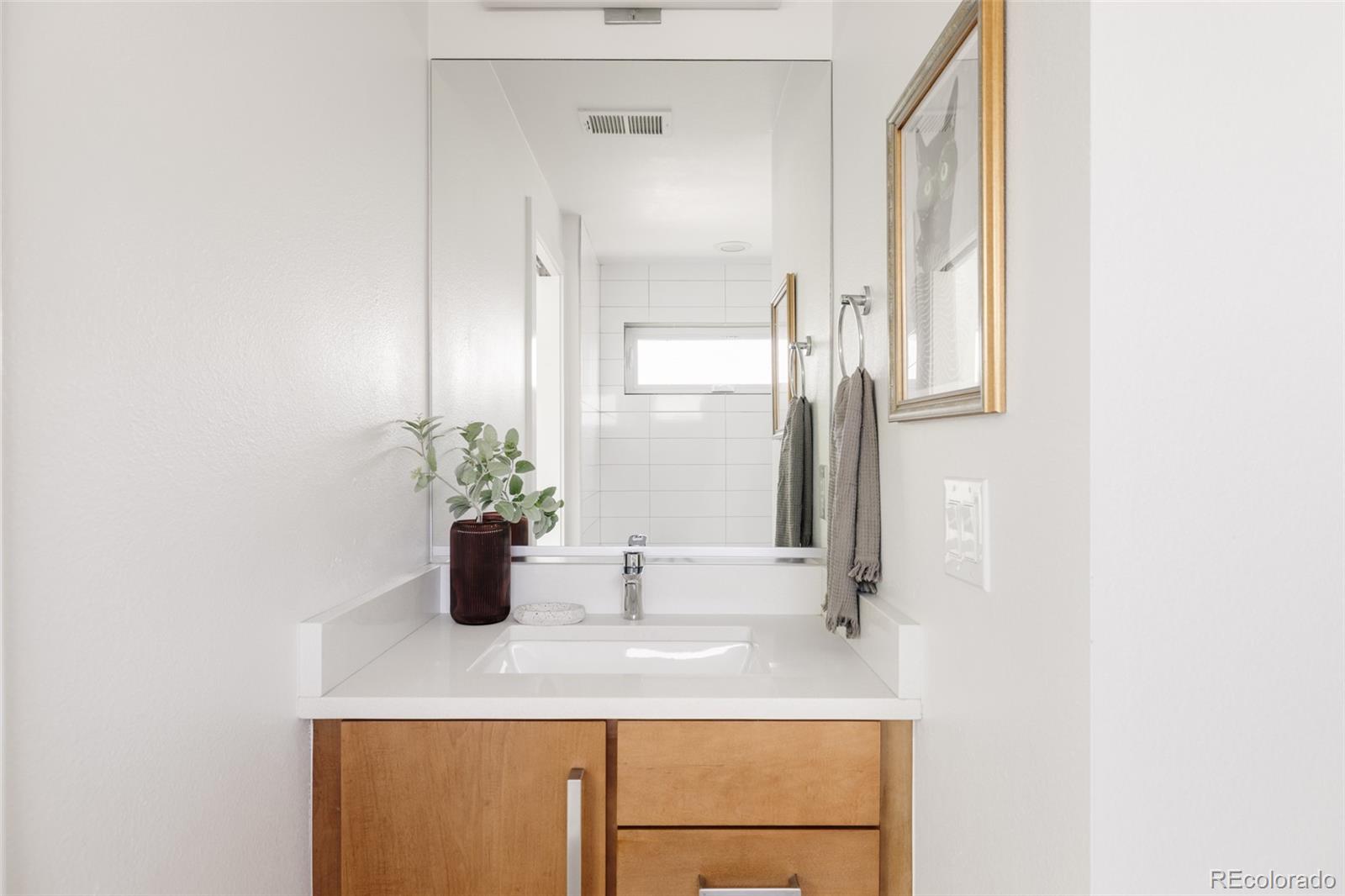 MLS Image #17 for 845 s logan street,denver, Colorado