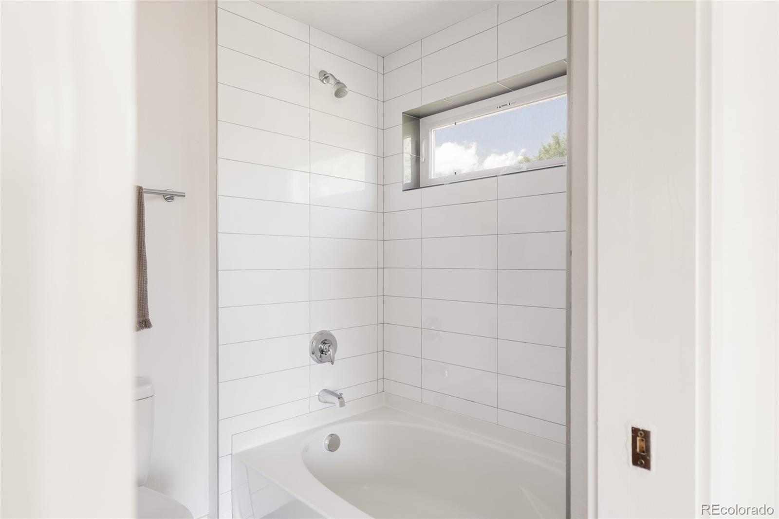 MLS Image #18 for 845 s logan street,denver, Colorado