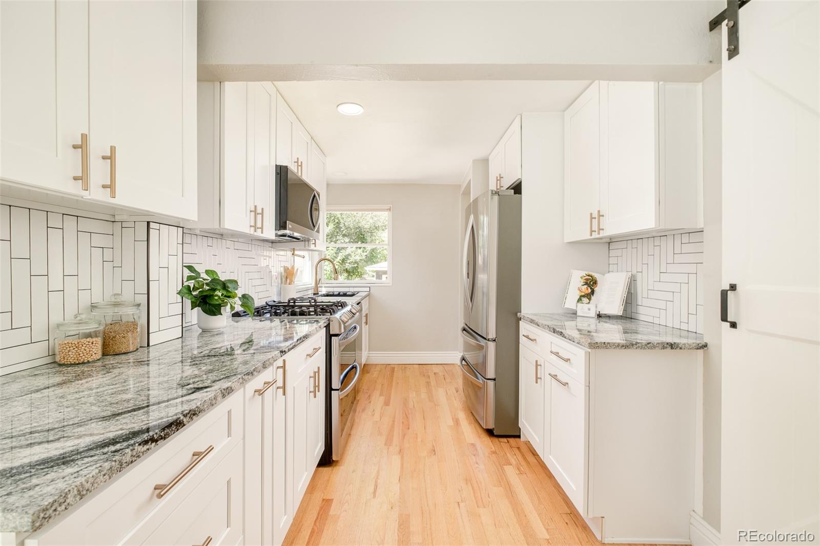 MLS Image #14 for 2219 s humboldt street,denver, Colorado