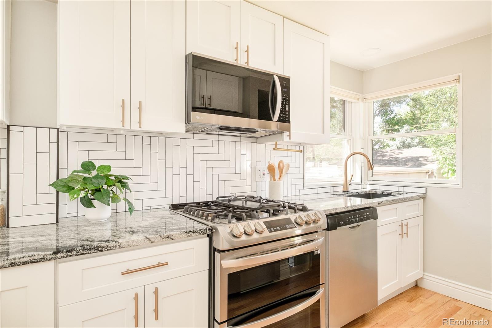 MLS Image #16 for 2219 s humboldt street,denver, Colorado