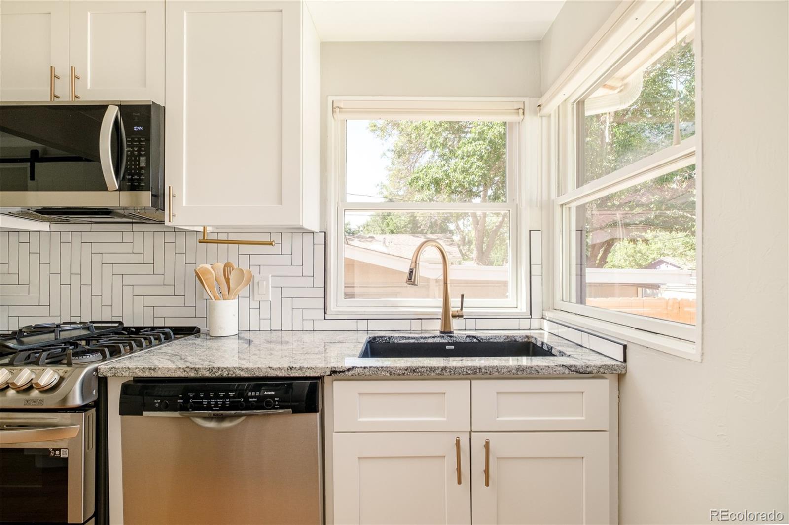 MLS Image #17 for 2219 s humboldt street,denver, Colorado