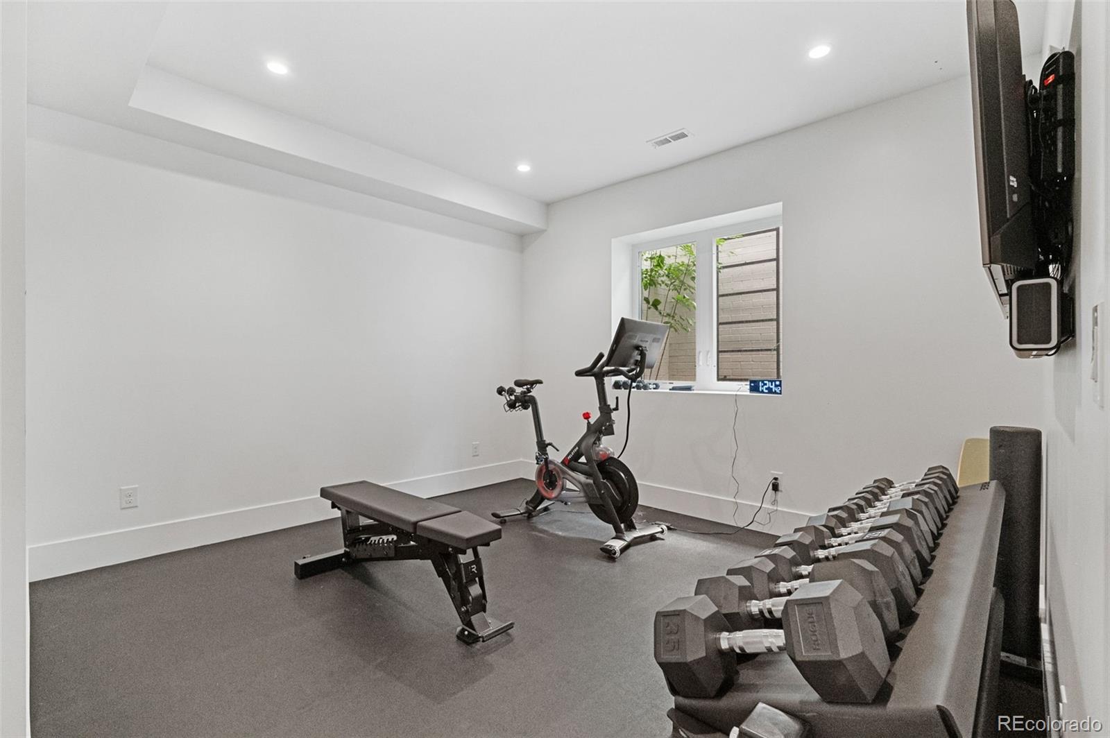 MLS Image #41 for 891 s york street,denver, Colorado