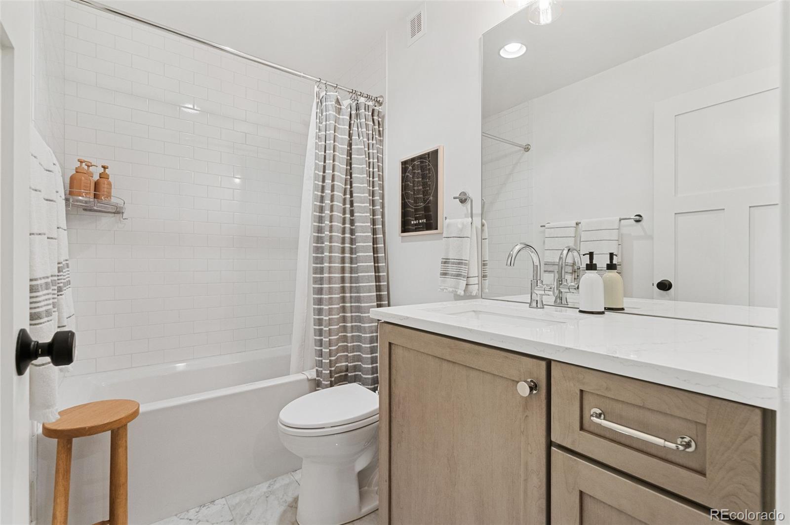MLS Image #43 for 891 s york street,denver, Colorado