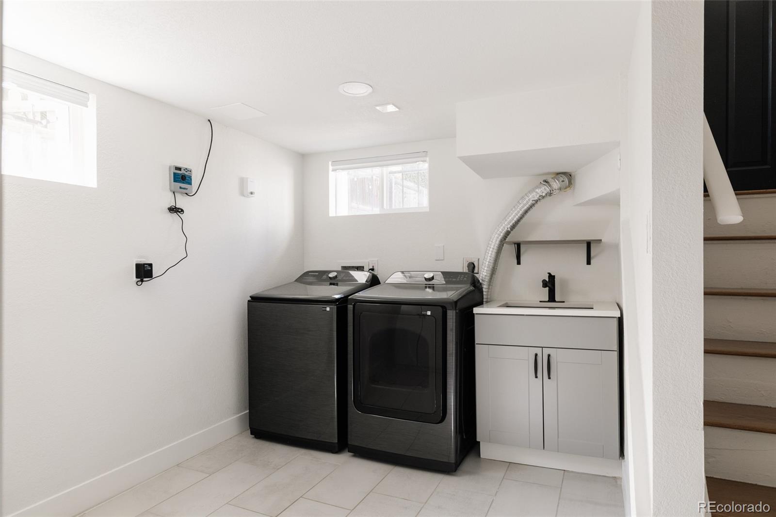 MLS Image #18 for 4545  batavia place,denver, Colorado