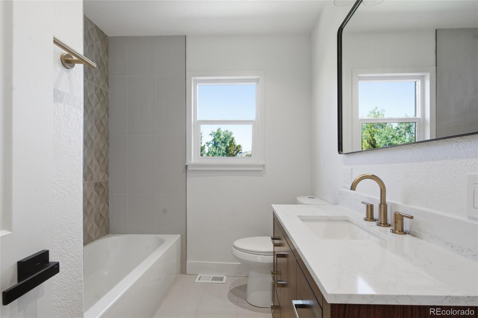 MLS Image #4 for 4992  bryant street,denver, Colorado