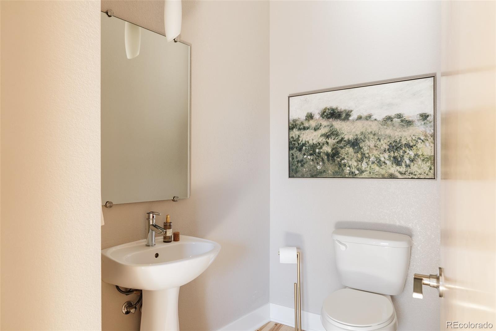 MLS Image #13 for 3422  central park boulevard,denver, Colorado