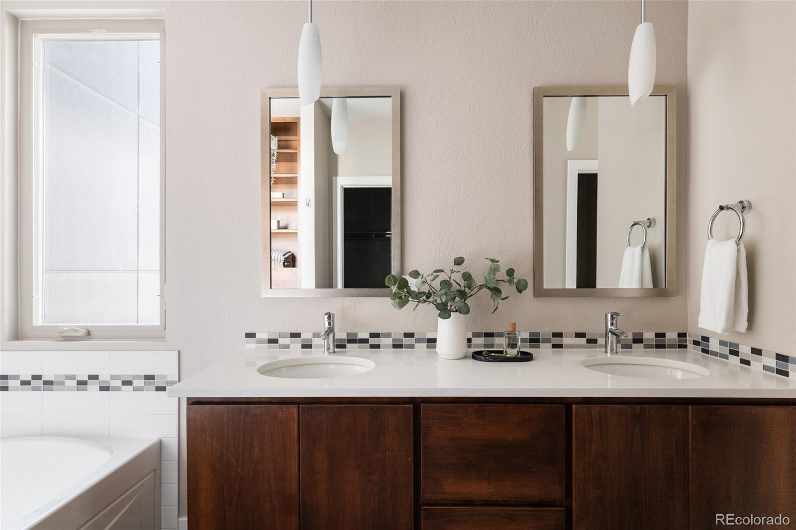 MLS Image #18 for 3422  central park boulevard,denver, Colorado