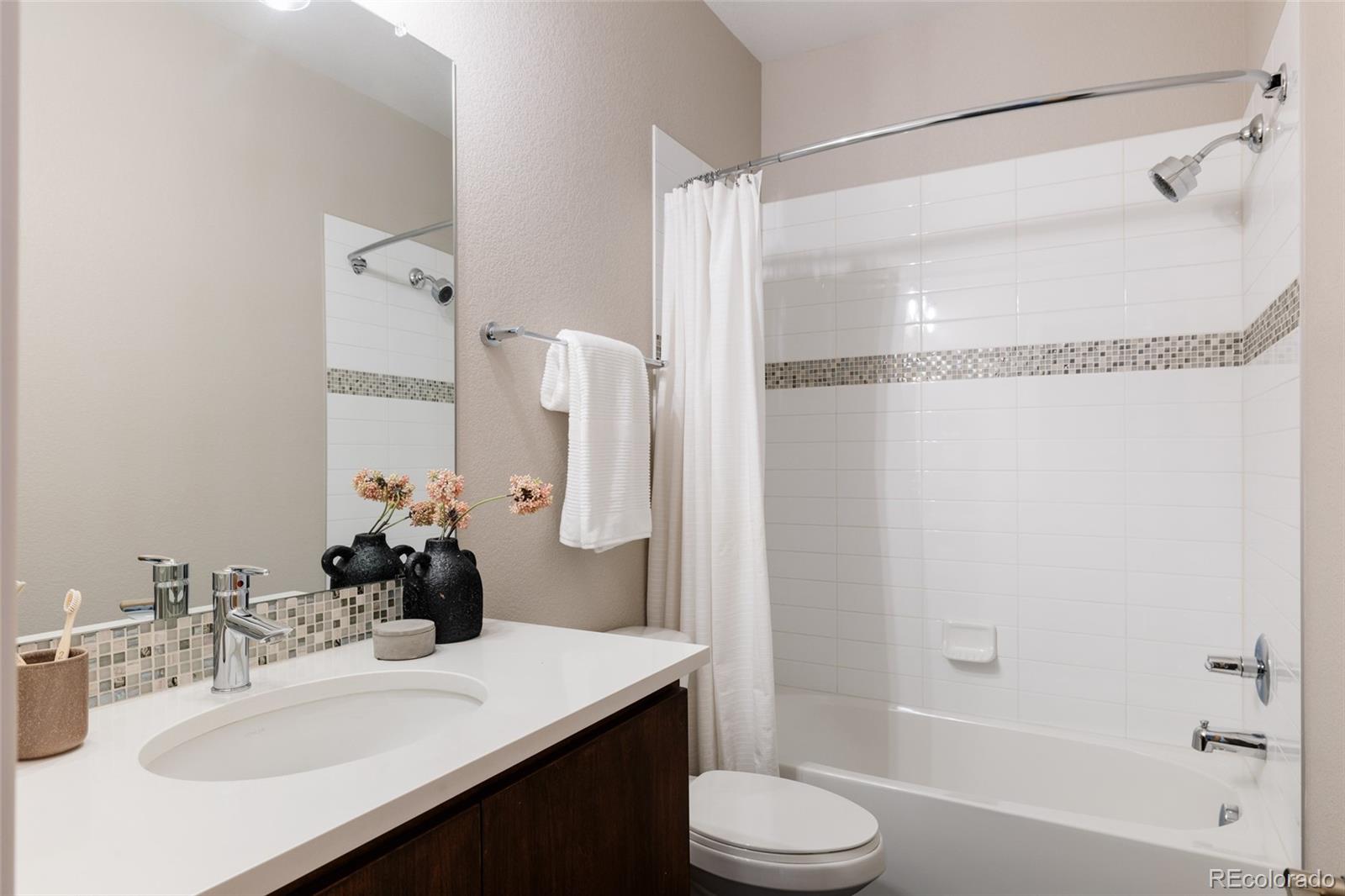 MLS Image #22 for 3422  central park boulevard,denver, Colorado