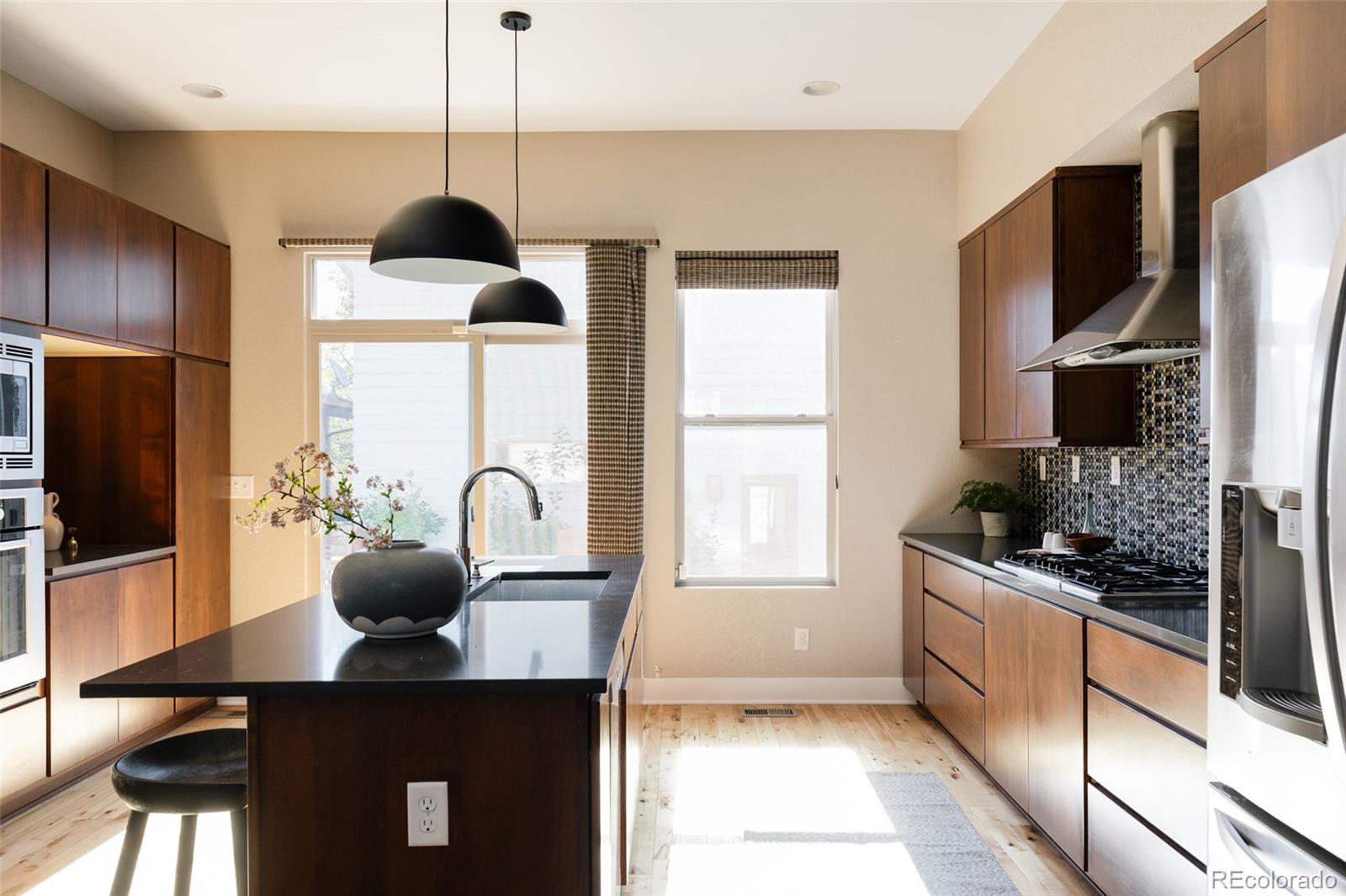 MLS Image #4 for 3422  central park boulevard,denver, Colorado