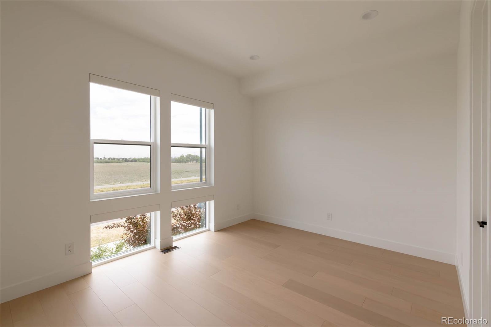 MLS Image #19 for 9968 e 63rd drive,denver, Colorado