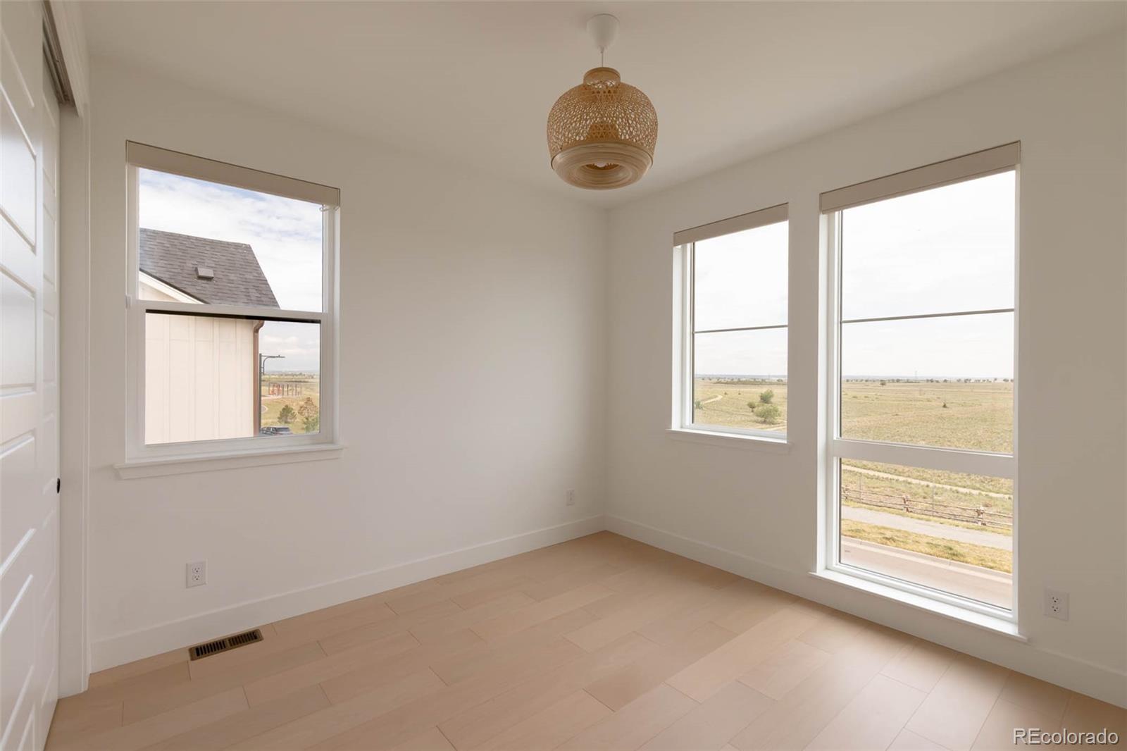 MLS Image #33 for 9968 e 63rd drive,denver, Colorado