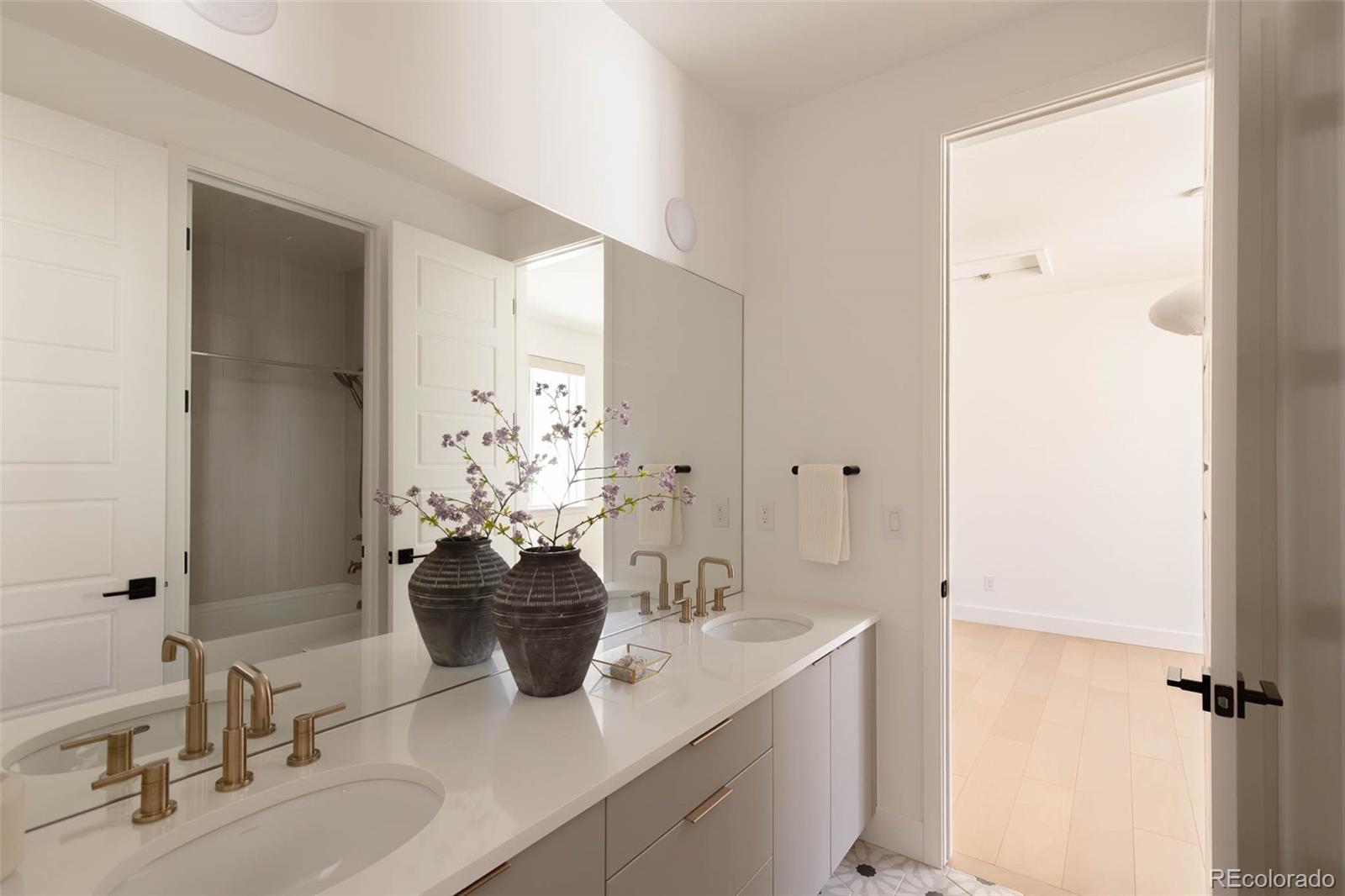 MLS Image #36 for 9968 e 63rd drive,denver, Colorado