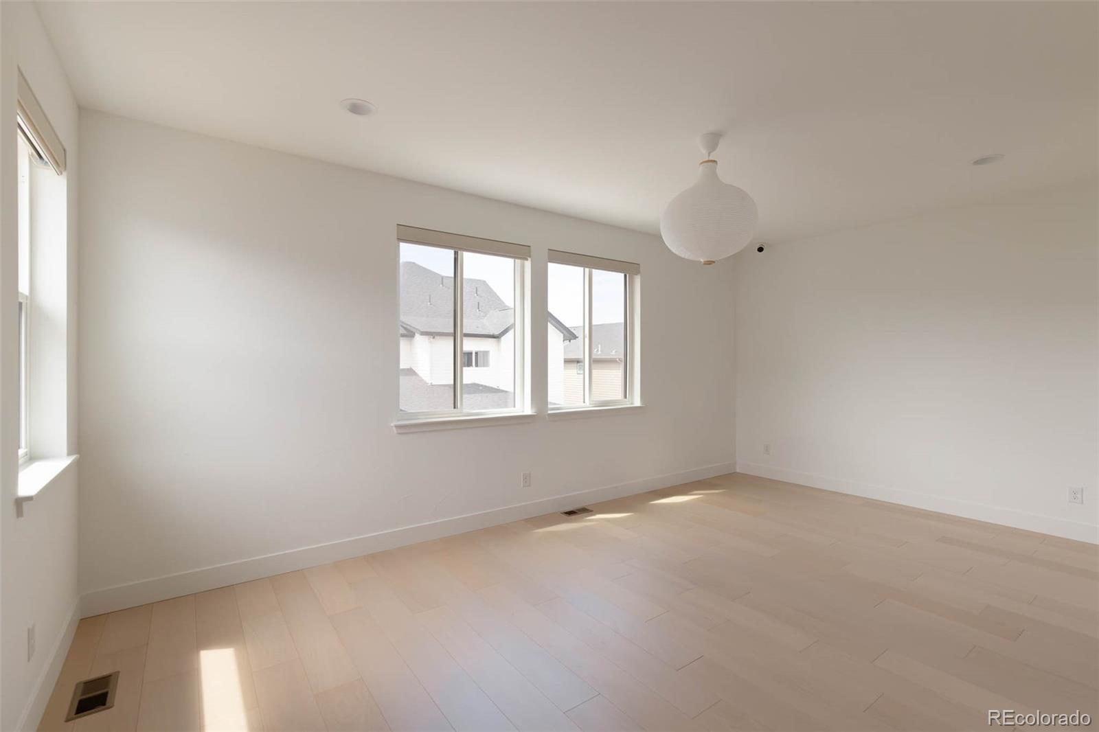 MLS Image #39 for 9968 e 63rd drive,denver, Colorado