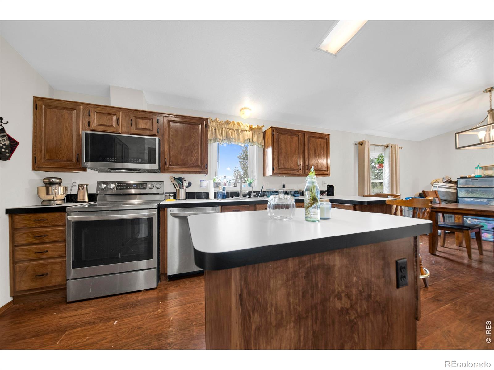 MLS Image #3 for 15935  deerfield street,sterling, Colorado