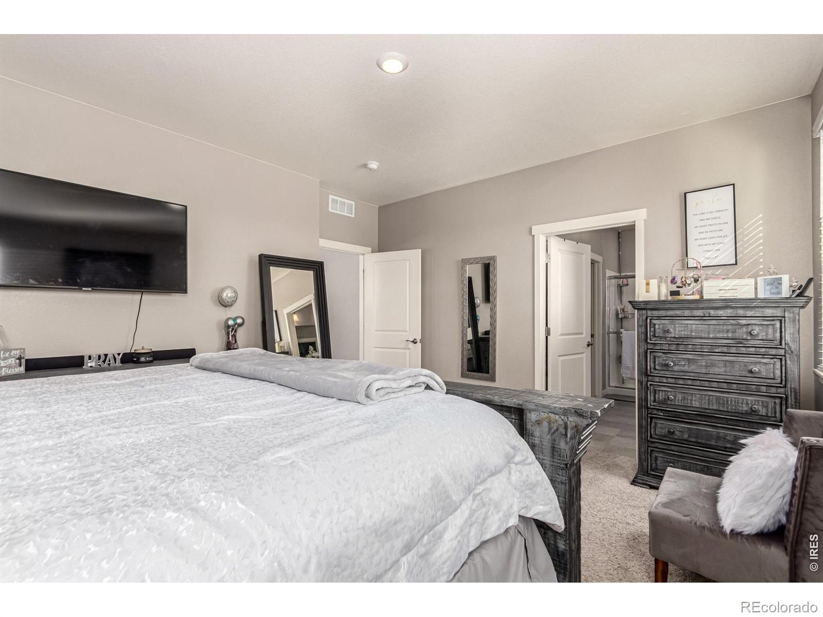 MLS Image #6 for 305 n 64th avenue,greeley, Colorado
